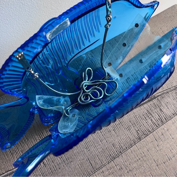 Zara Rare aqua blue plexi fish clutch metalic chain straps magetic closure - Picture 4 of 6